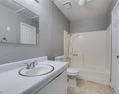 4732 Chantilly Avenue - Photo Thumbnail 30