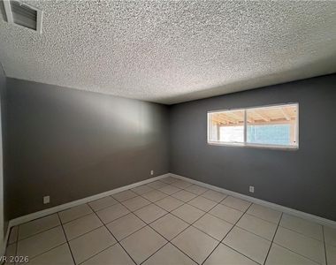 4732 Chantilly Avenue - Photo Thumbnail 30