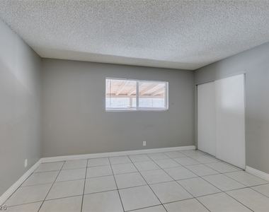 4732 Chantilly Avenue - Photo Thumbnail 27