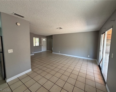 4732 Chantilly Avenue - Photo Thumbnail 13