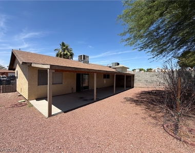 4732 Chantilly Avenue - Photo Thumbnail 18