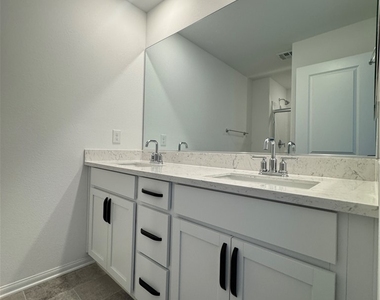 5239 Barcola Avenue - Photo Thumbnail 23