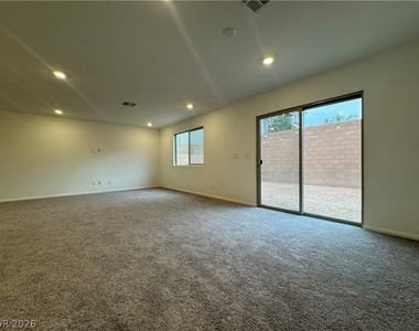 5239 Barcola Avenue - Photo Thumbnail 3