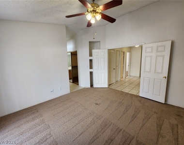 1720 Navarre Lane - Photo Thumbnail 20