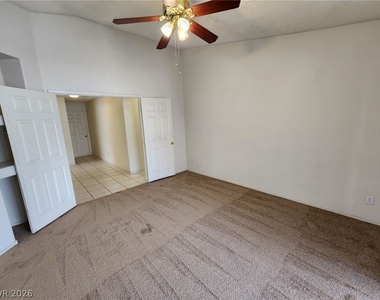 1720 Navarre Lane - Photo Thumbnail 21