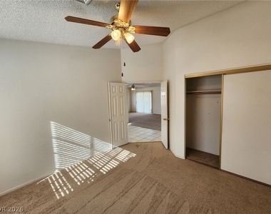 1720 Navarre Lane - Photo Thumbnail 18