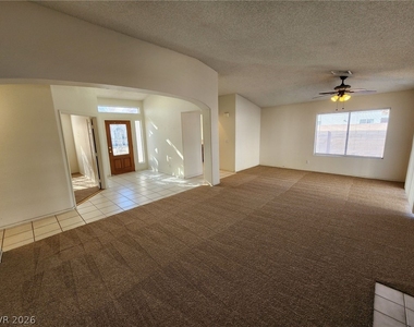 1720 Navarre Lane - Photo Thumbnail 4