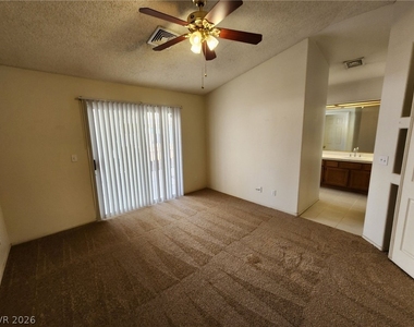 1720 Navarre Lane - Photo Thumbnail 19