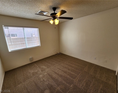 1720 Navarre Lane - Photo Thumbnail 32