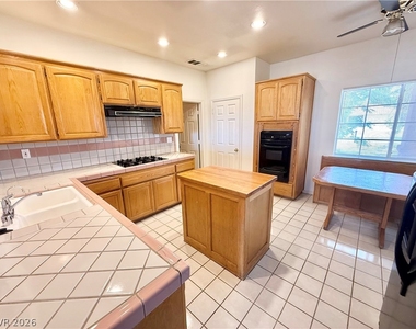 3810 N Mount Charleston Drive - Photo Thumbnail 8