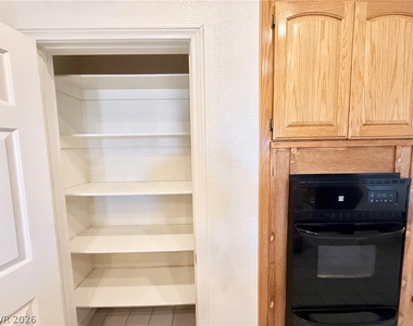 3810 N Mount Charleston Drive - Photo Thumbnail 11