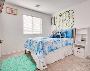 10718 Lilestone Court - Photo Thumbnail 10