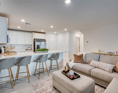 10718 Lilestone Court - Photo Thumbnail 6