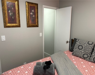 4458 Del Oro Drive - Photo Thumbnail 43