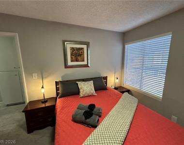 4458 Del Oro Drive - Photo Thumbnail 35