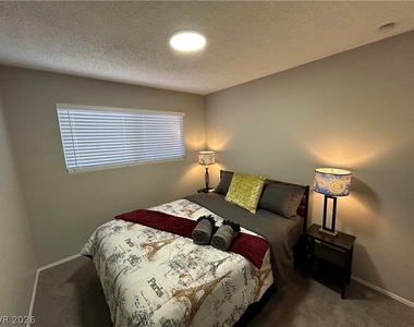 4458 Del Oro Drive - Photo Thumbnail 45