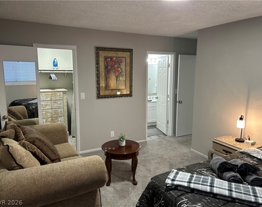 4458 Del Oro Drive - Photo Thumbnail 30