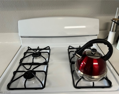 4458 Del Oro Drive - Photo Thumbnail 17