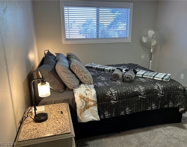 4458 Del Oro Drive - Photo Thumbnail 26