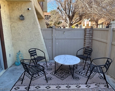 4458 Del Oro Drive - Photo Thumbnail 48