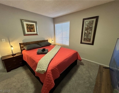 4458 Del Oro Drive - Photo Thumbnail 34