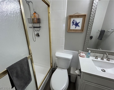 4458 Del Oro Drive - Photo Thumbnail 31