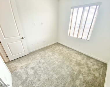 11620 Observation Point Avenue - Photo Thumbnail 11