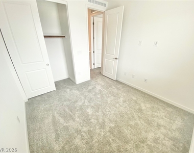 11620 Observation Point Avenue - Photo Thumbnail 10