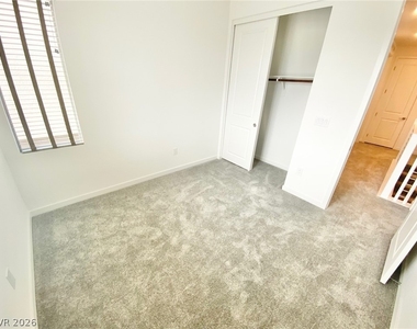 11620 Observation Point Avenue - Photo Thumbnail 8