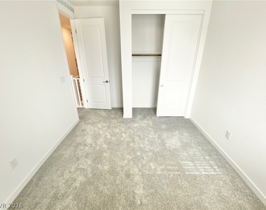 11620 Observation Point Avenue - Photo Thumbnail 15