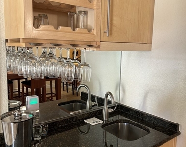 210 E Flamingo Road - Photo Thumbnail 5