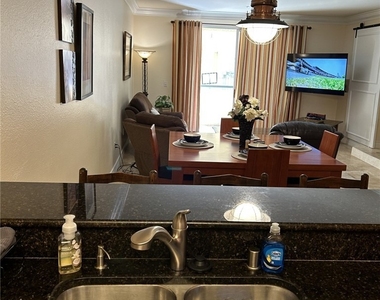 210 E Flamingo Road - Photo Thumbnail 6