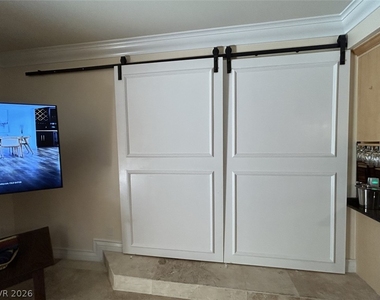 210 E Flamingo Road - Photo Thumbnail 10