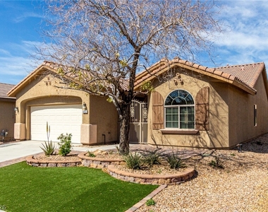 6092 Fox Creek Avenue - Photo Thumbnail 2