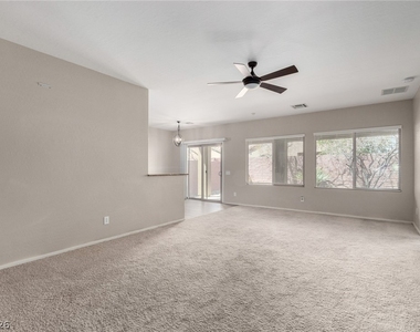 6092 Fox Creek Avenue - Photo Thumbnail 18