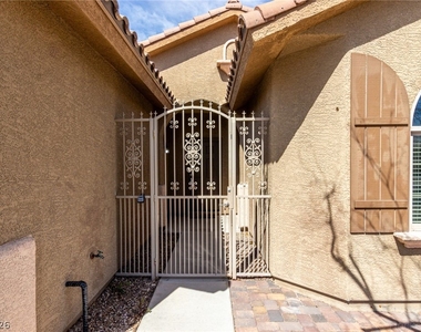 6092 Fox Creek Avenue - Photo Thumbnail 6