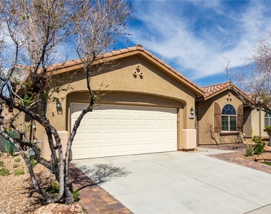 6092 Fox Creek Avenue - Photo Thumbnail 4
