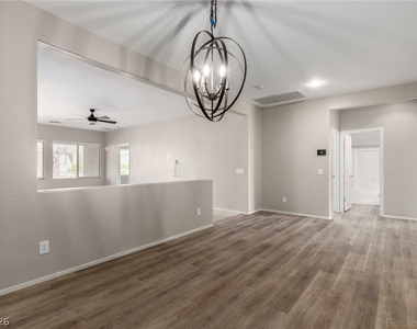 6092 Fox Creek Avenue - Photo Thumbnail 9