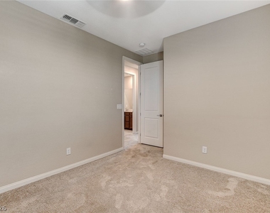 4124 Elegant Chateau Street - Photo Thumbnail 46