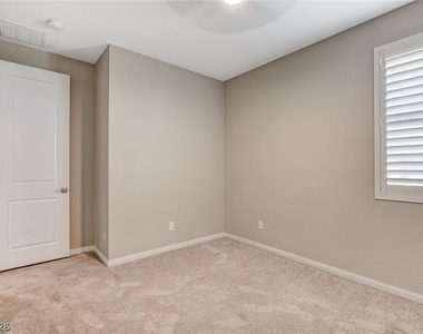 4124 Elegant Chateau Street - Photo Thumbnail 47