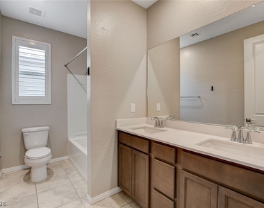 4124 Elegant Chateau Street - Photo Thumbnail 50