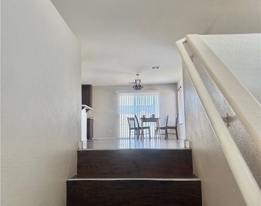 6774 Antique Oak Court - Photo Thumbnail 10
