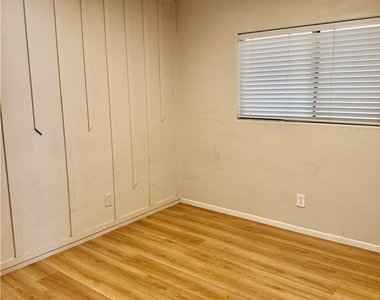 6774 Antique Oak Court - Photo Thumbnail 24