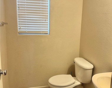 6774 Antique Oak Court - Photo Thumbnail 15
