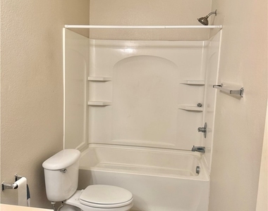 6774 Antique Oak Court - Photo Thumbnail 27