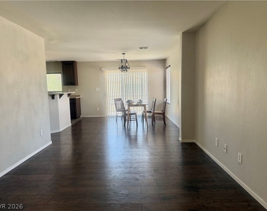 6774 Antique Oak Court - Photo Thumbnail 11