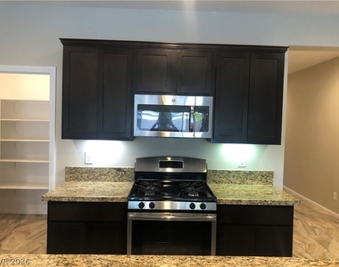 1513 Blues Lane - Photo Thumbnail 5