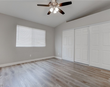 1613 Cathedral Peak Court - Photo Thumbnail 25