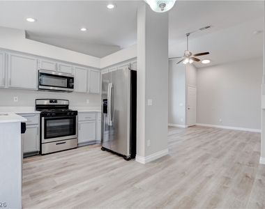 1613 Cathedral Peak Court - Photo Thumbnail 8