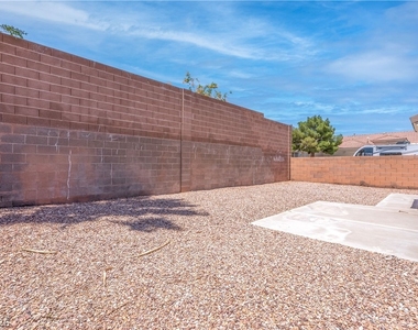 1613 Cathedral Peak Court - Photo Thumbnail 31